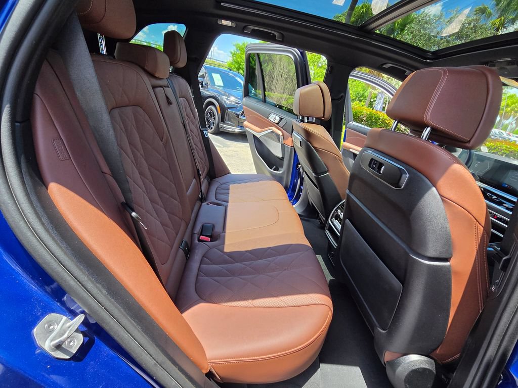 Used 2024 BMW X5 M60i AWD/4WD image 24