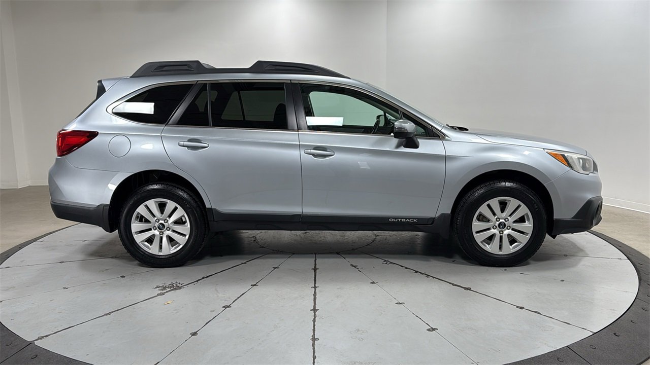 Used 2015 Subaru Outback 2.5i Premium image 6