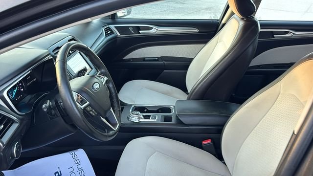Used 2019 Ford Fusion SE w/ Equipment Group 151A AWD/4WD image 22