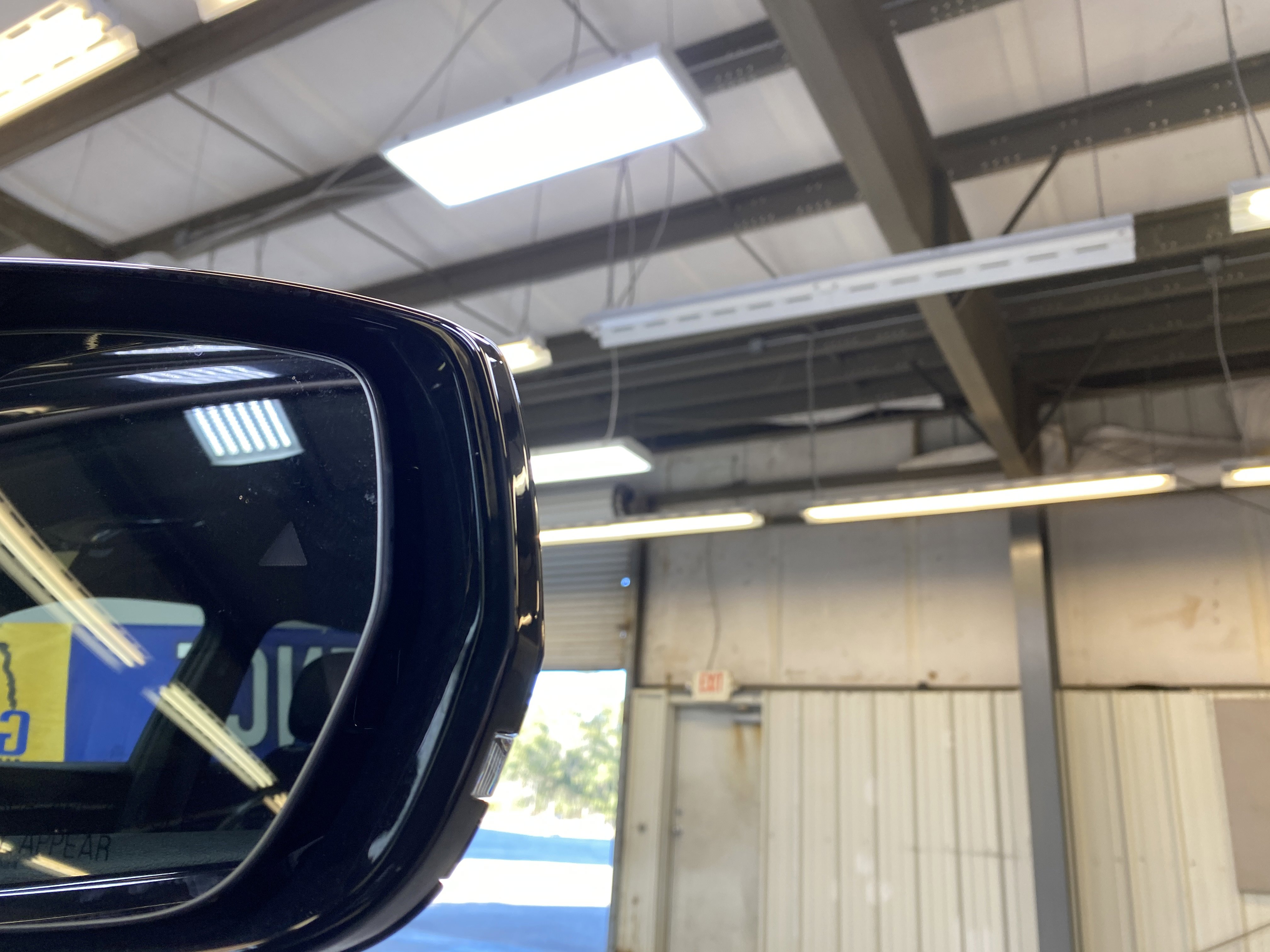 Used 2025 Jeep Grand Cherokee L Limited w/ Black Appearance Package image 15