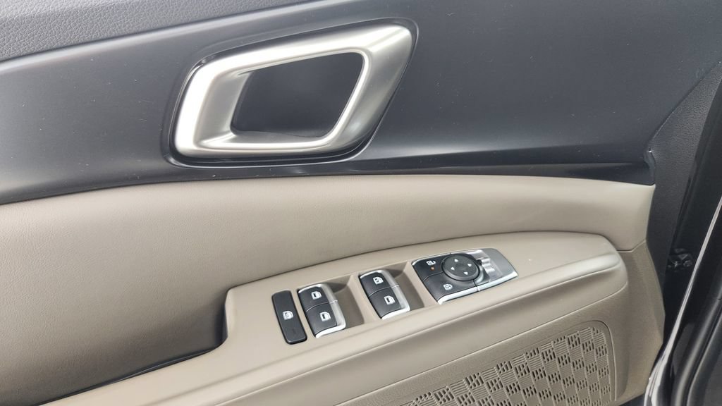 New 2026 Kia Carnival FWD image 23