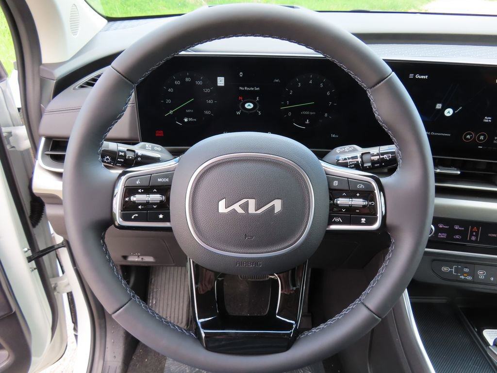 New 2026 Kia Carnival SX Prestige FWD image 4