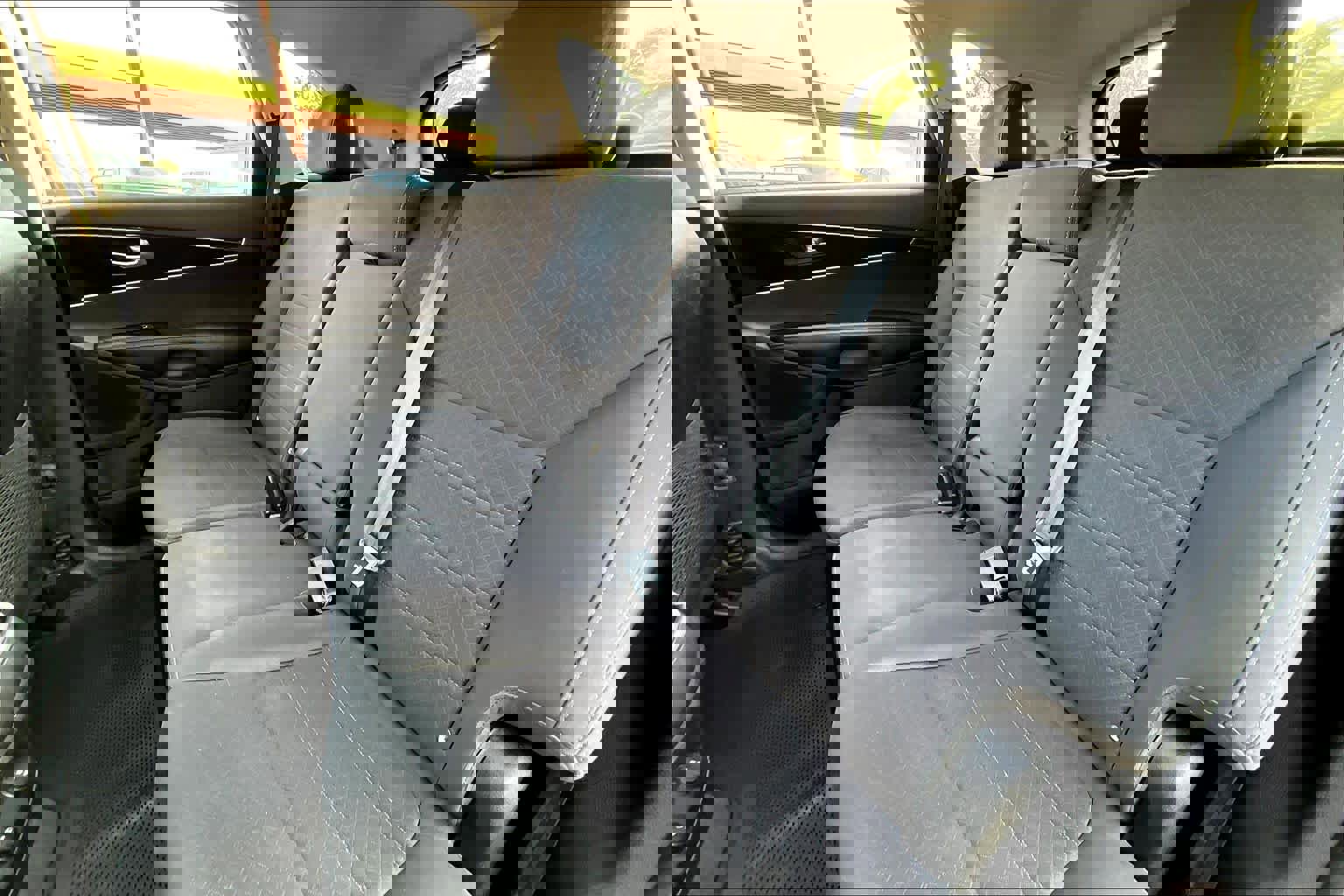 Used 2016 Kia Sorento LX w/ LX Convenience Package image 19