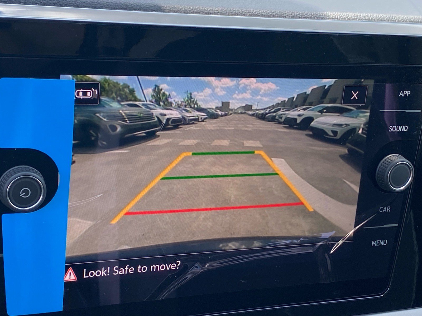 New 2026 Volkswagen Taos SE AWD/4WD image 9