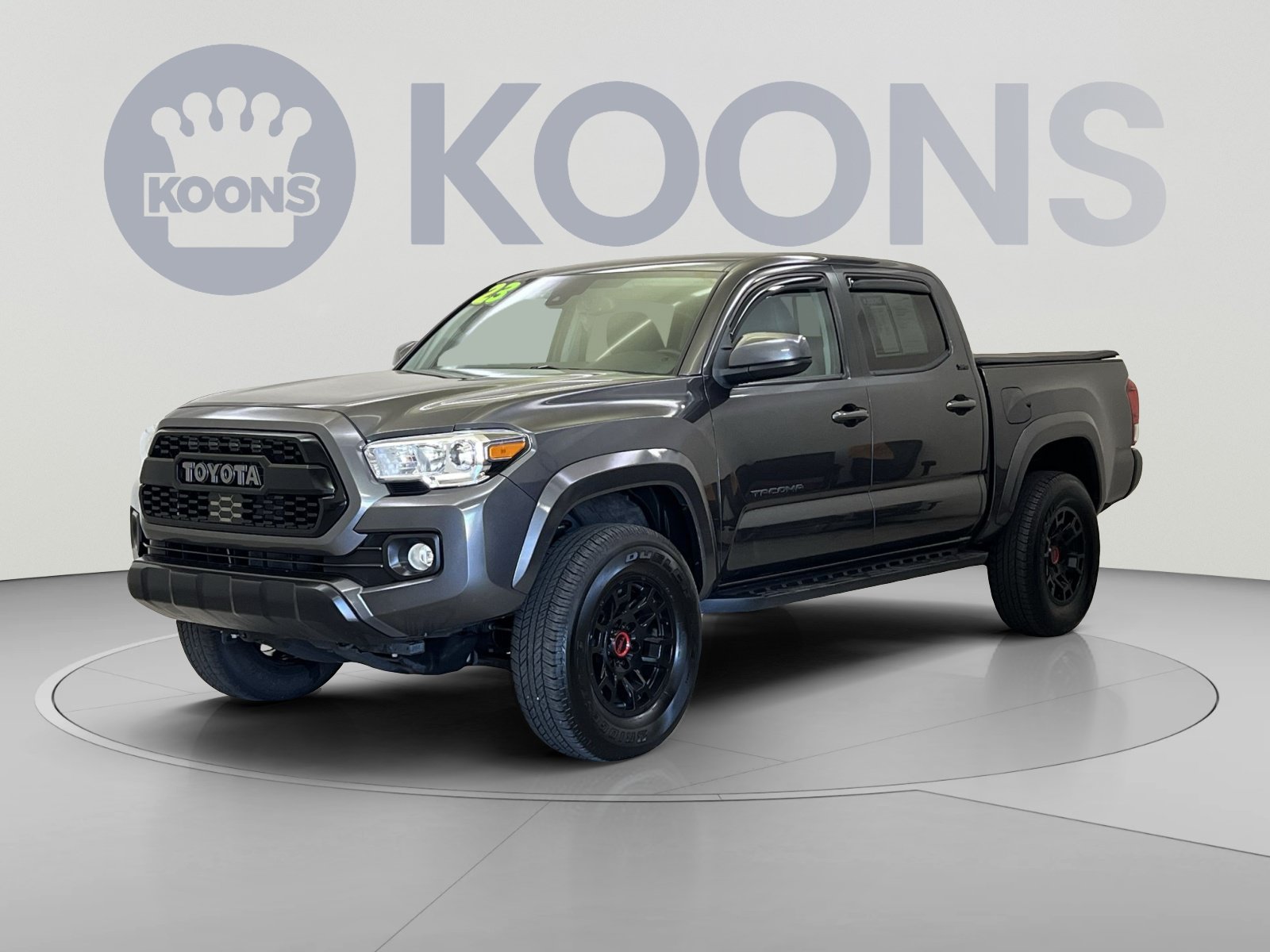 Used 2023 Toyota Tacoma SR5 AWD/4WD image 4