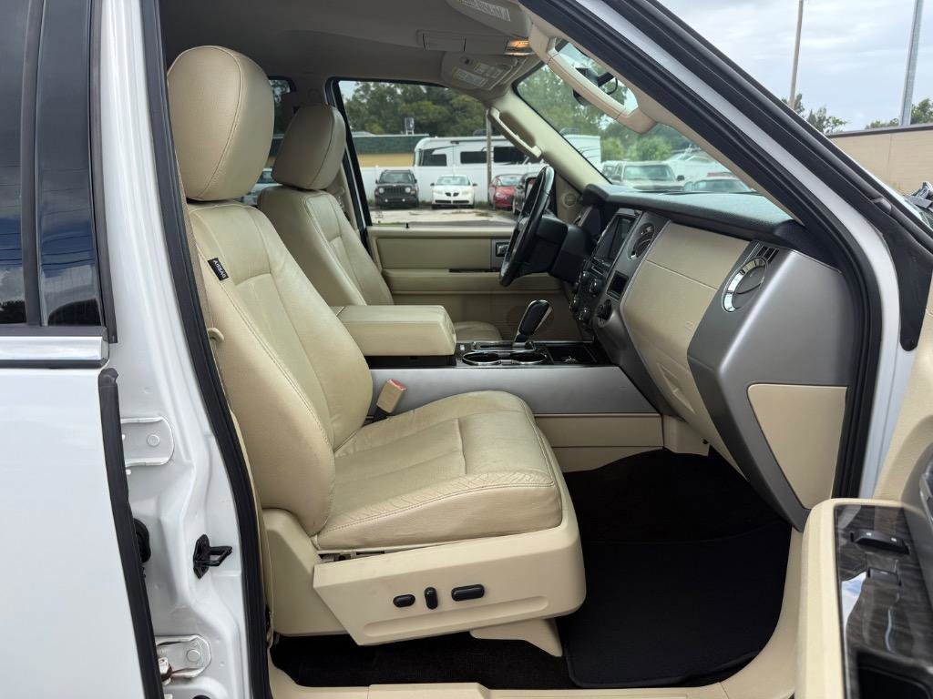 Used 2016 Ford Expedition EL Limited image 17