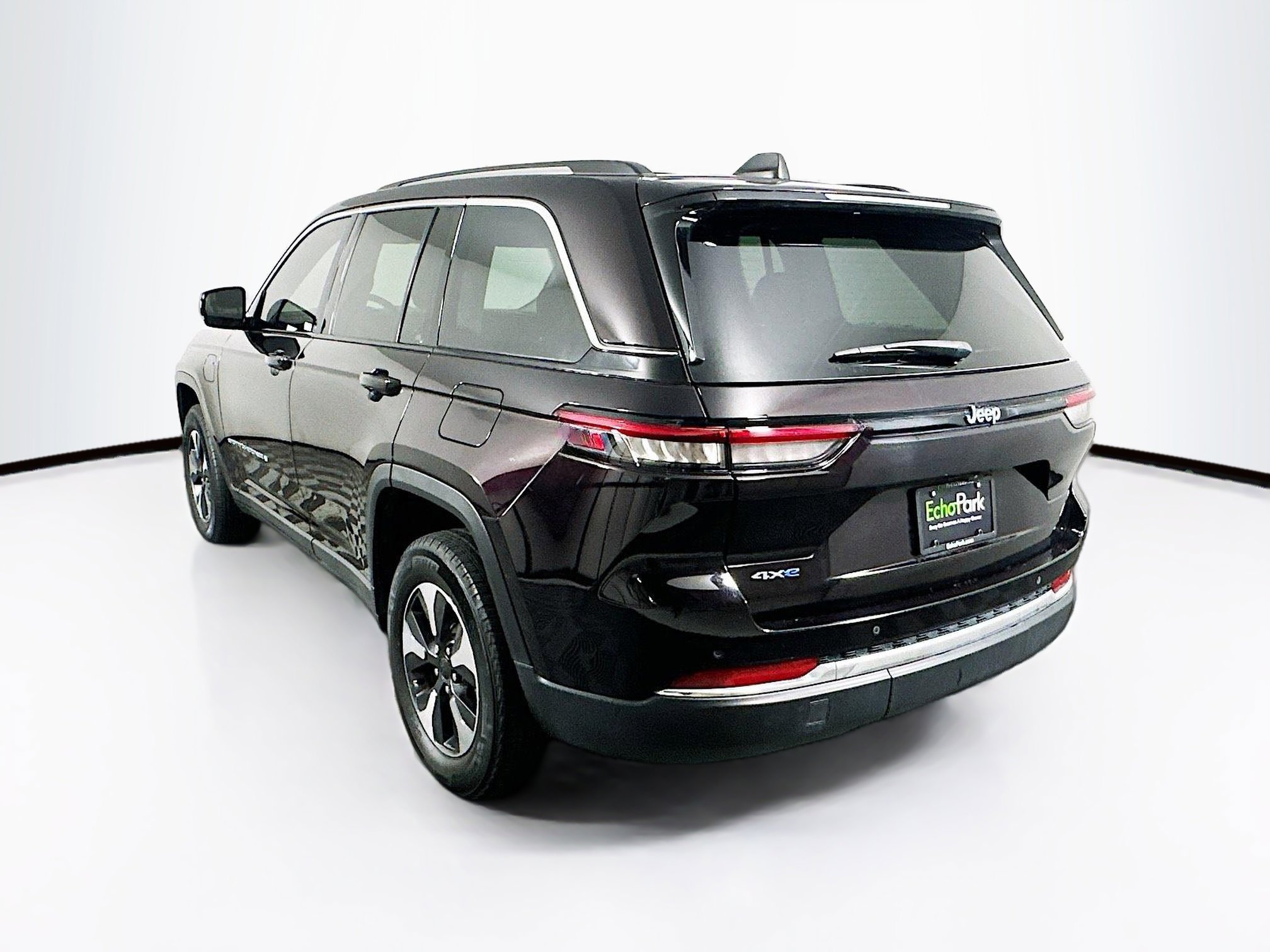 Used 2022 Jeep Grand Cherokee Limited 4xe image 5