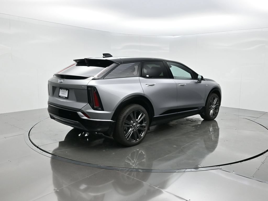 New 2027 Cadillac Optiq Premium Sport w/ LPO, Floor Liner Package AWD/4WD image 6