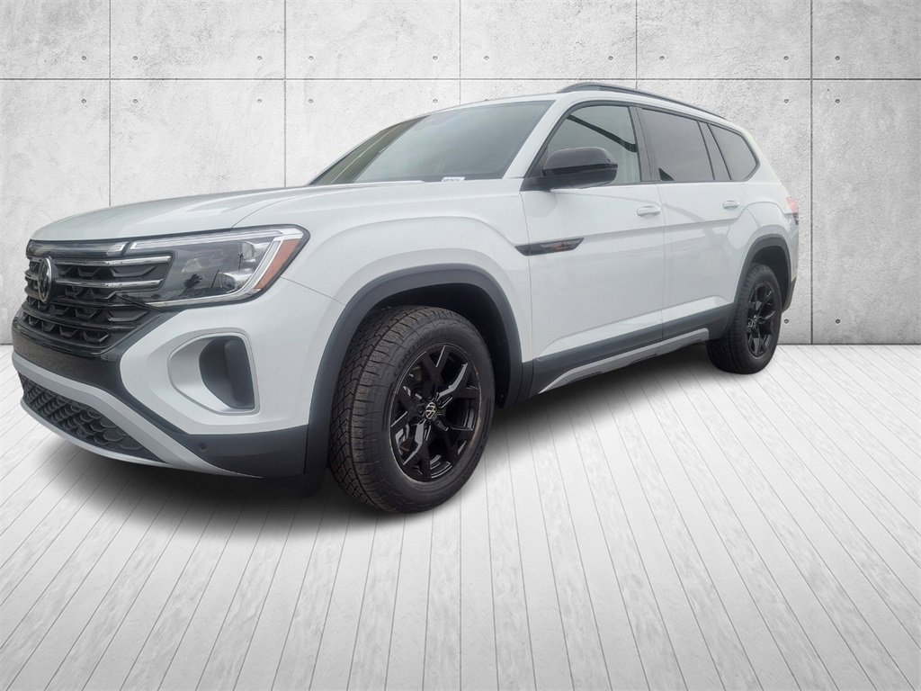 Used 2025 Volkswagen Atlas Peak Edition SE