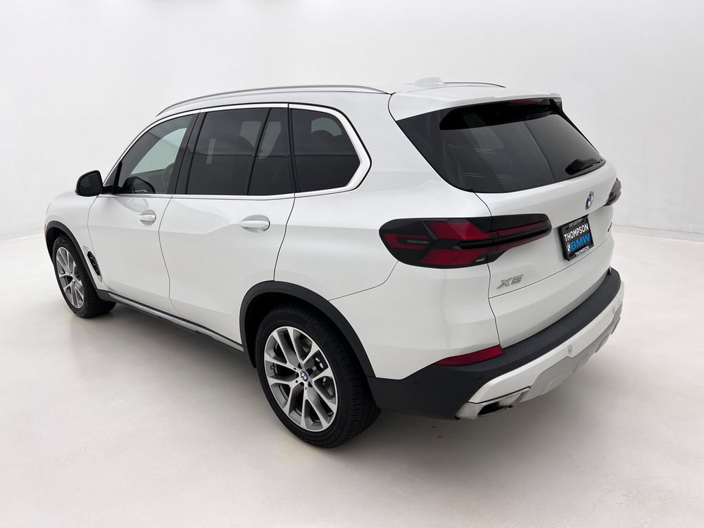 Certified 2024 BMW X5 xDrive40i w/ Parking Assistance Package AWD/4WD image 9
