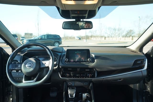 Used 2023 Nissan Rogue SL image 27