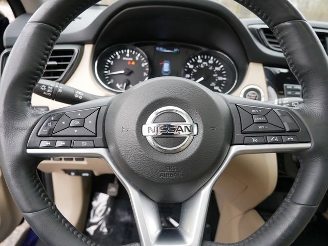 Used 2017 Nissan Rogue SL w/ SL Premium Package image 18