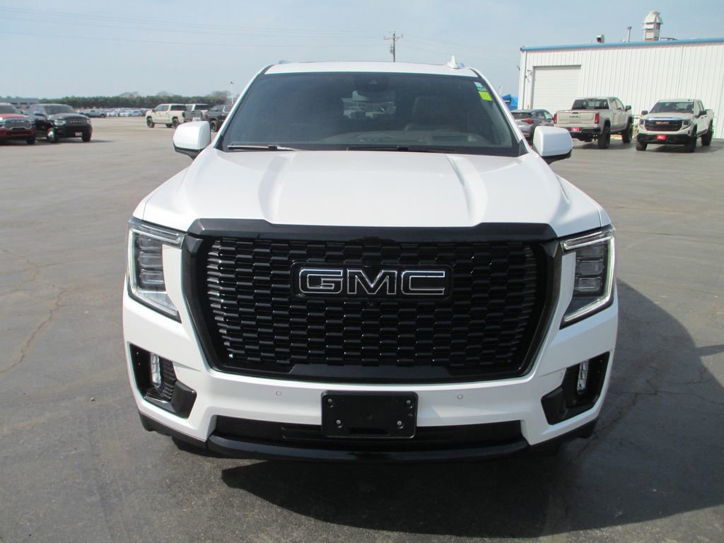 Used 2023 GMC Yukon Denali image 11