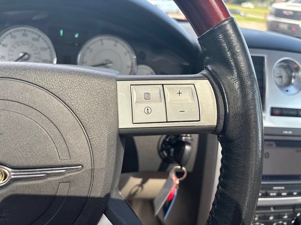 Used 2005 Chrysler 300 C w/ Sound Group II RWD image 59