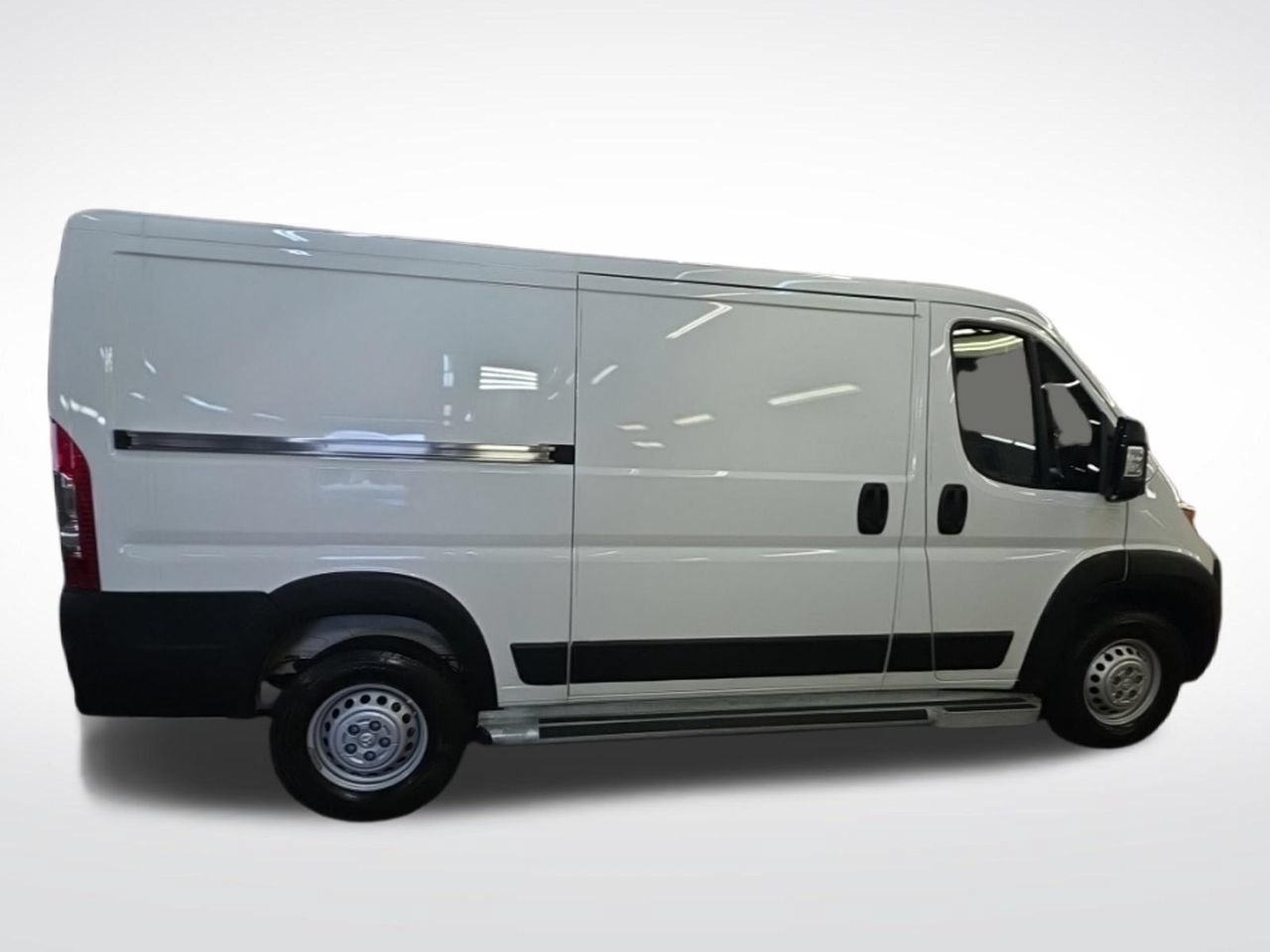 Used 2025 RAM ProMaster 2500 w/ U-Haul Equipment Group FWD image 9