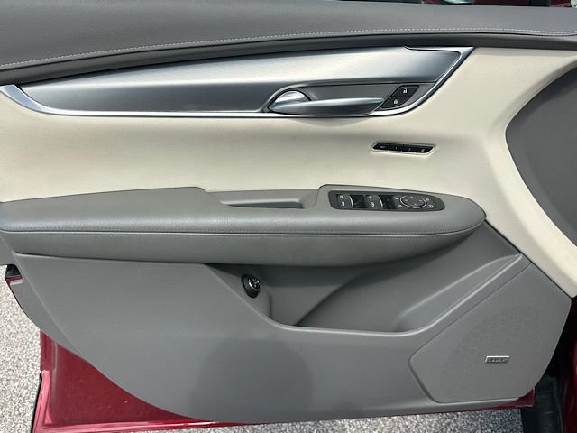 Used 2019 Cadillac XT5 Luxury FWD image 17