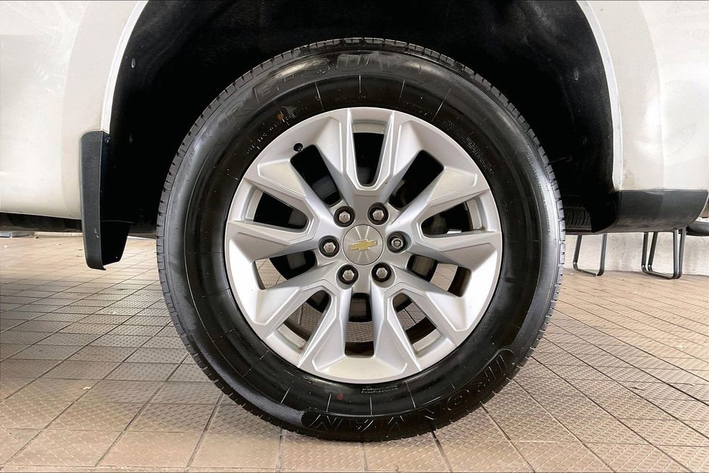 Used 2021 Chevrolet Silverado 1500 Custom image 32