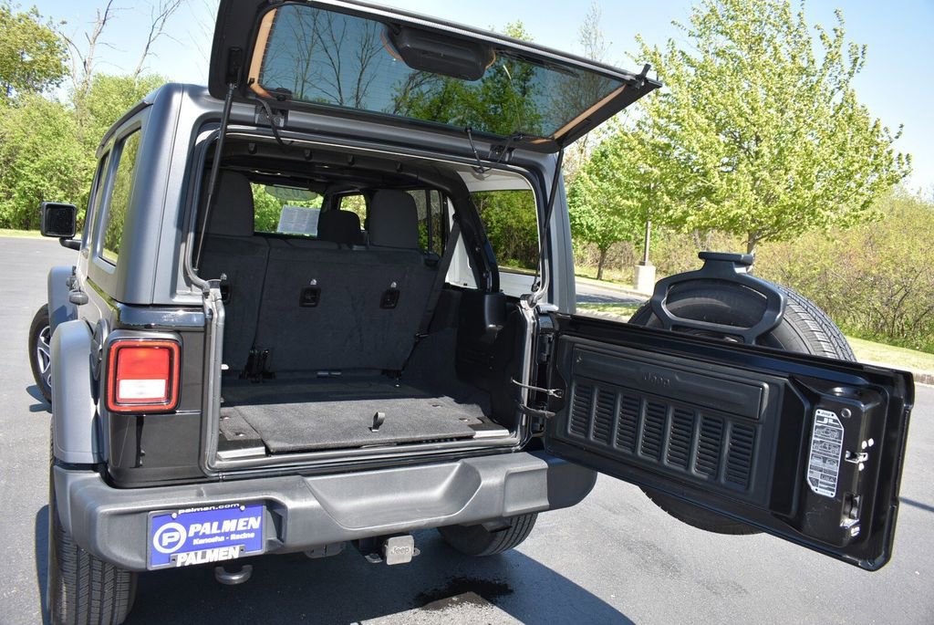 Used 2023 Jeep Wrangler Unlimited Sport AWD/4WD image 30