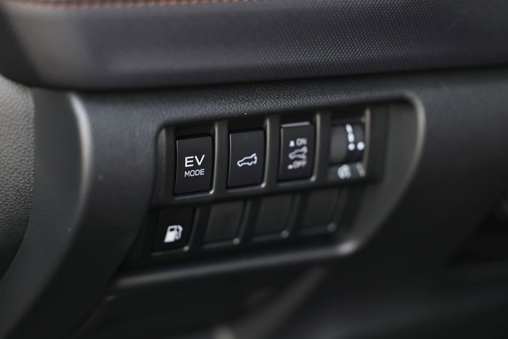 Used 2025 Subaru Forester Touring AWD/4WD image 18