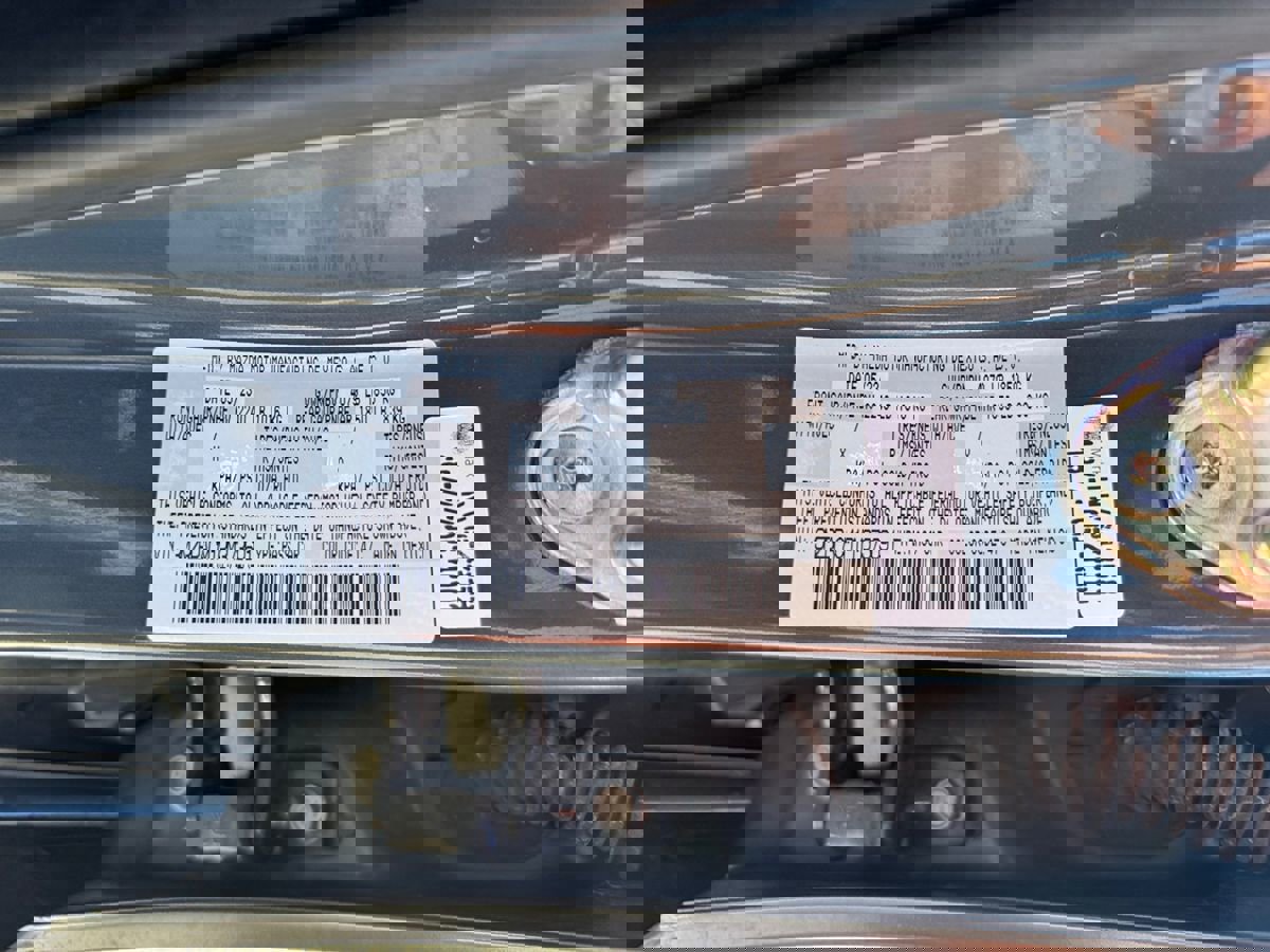 Used 2023 MAZDA MAZDA3 s image 22