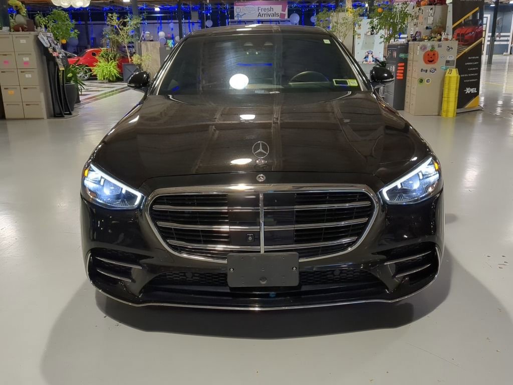 Used 2023 Mercedes-Benz S 500 4MATIC image 3