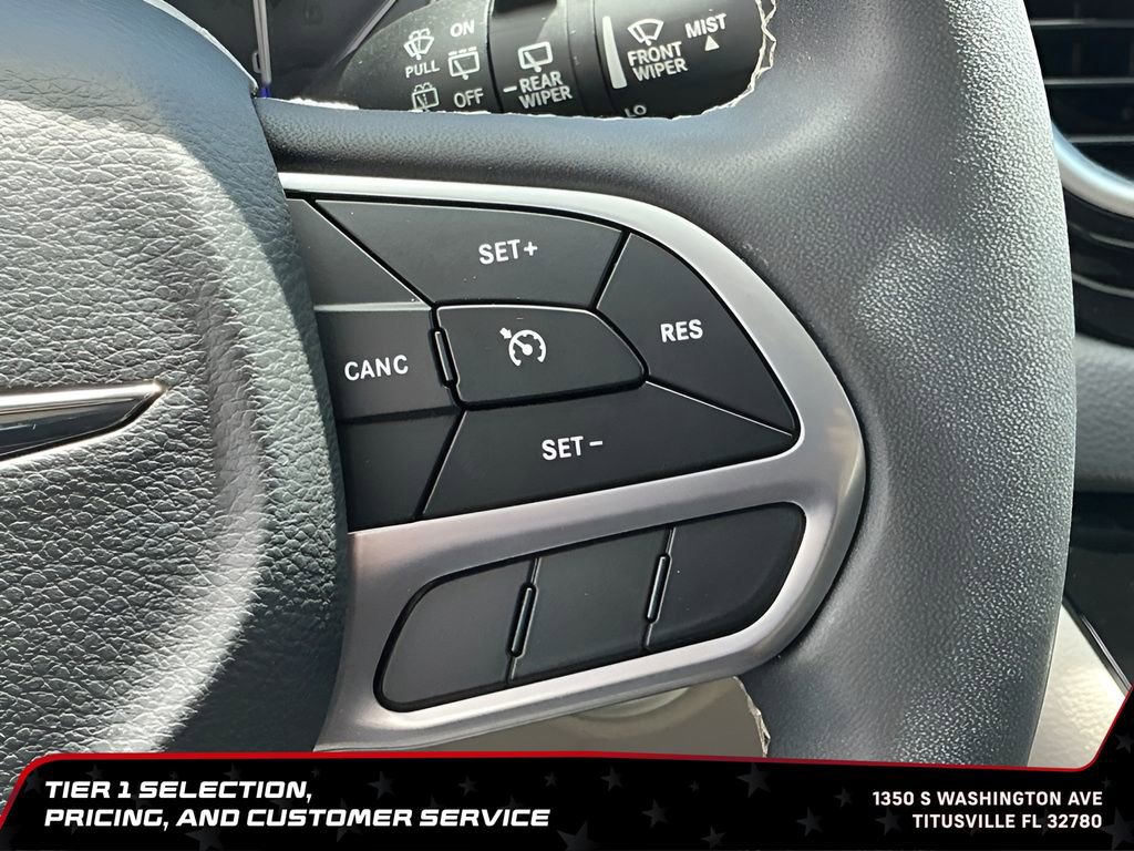 Used 2023 Chrysler Voyager LX FWD image 24