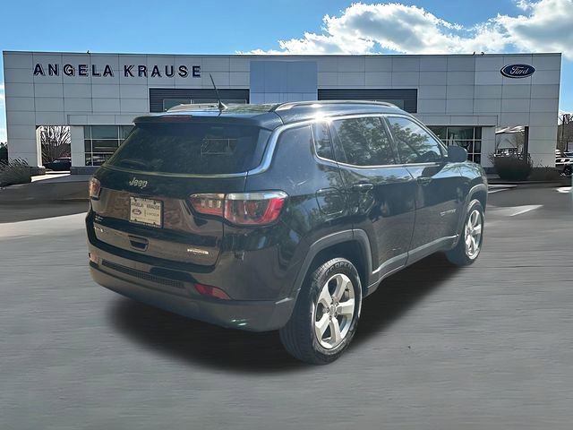Used 2018 Jeep Compass Latitude w/ Cold Weather Group AWD/4WD image 8