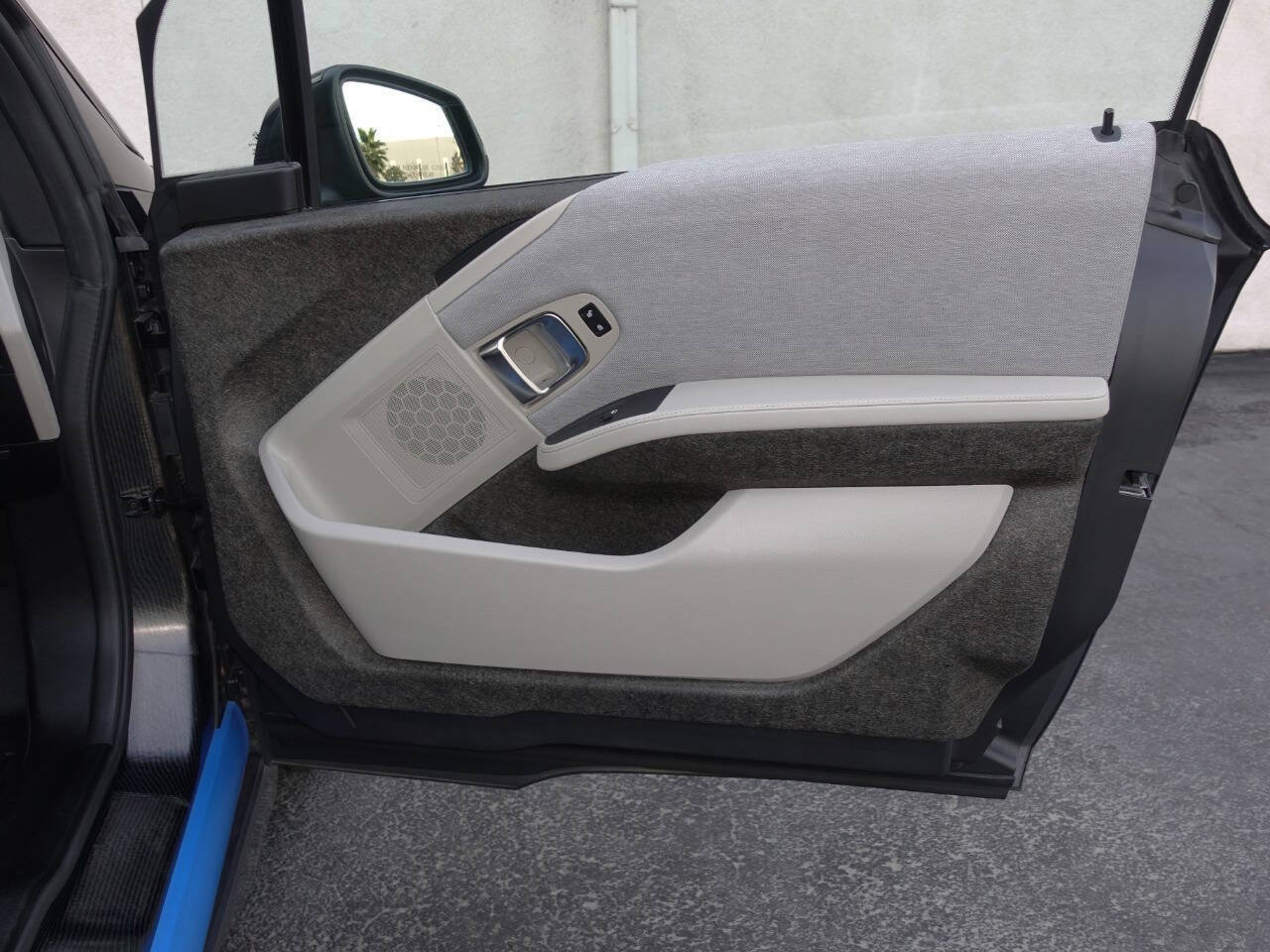 Used 2015 BMW i3 w/ Range Extender RWD image 35