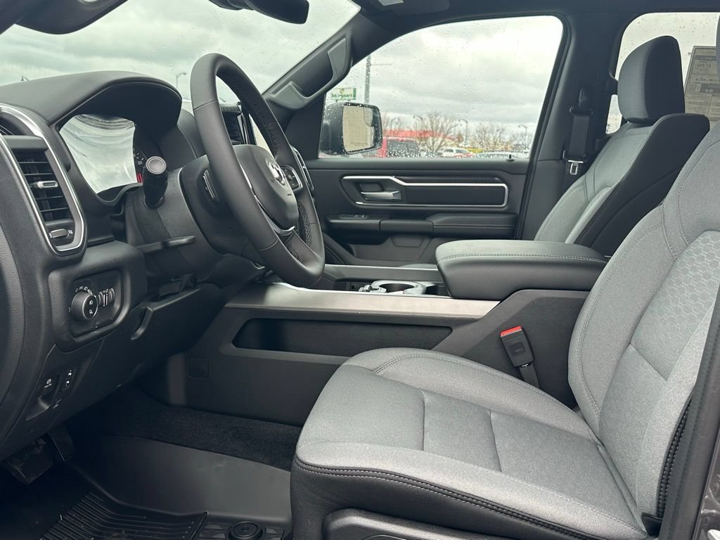 New 2026 RAM 1500 Big Horn AWD/4WD image 9