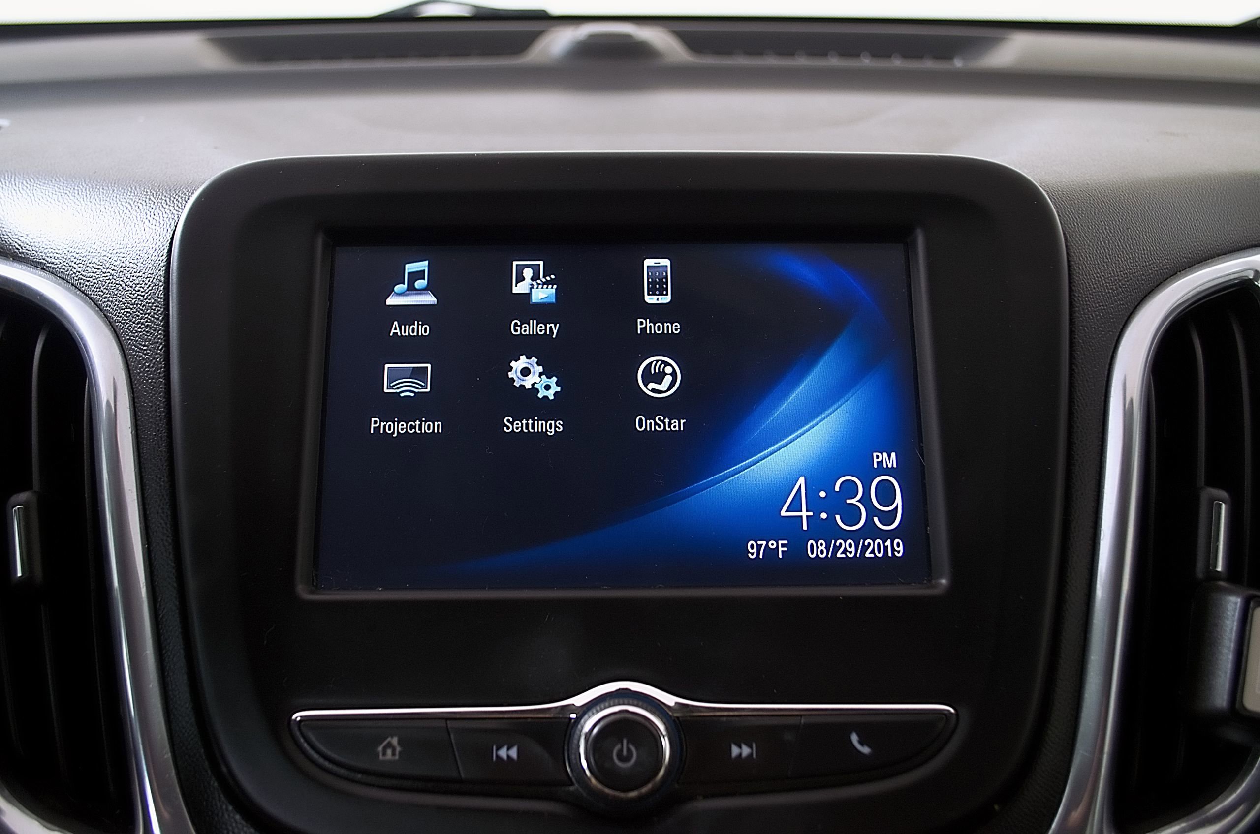 Used 2018 Chevrolet Equinox LT FWD image 28