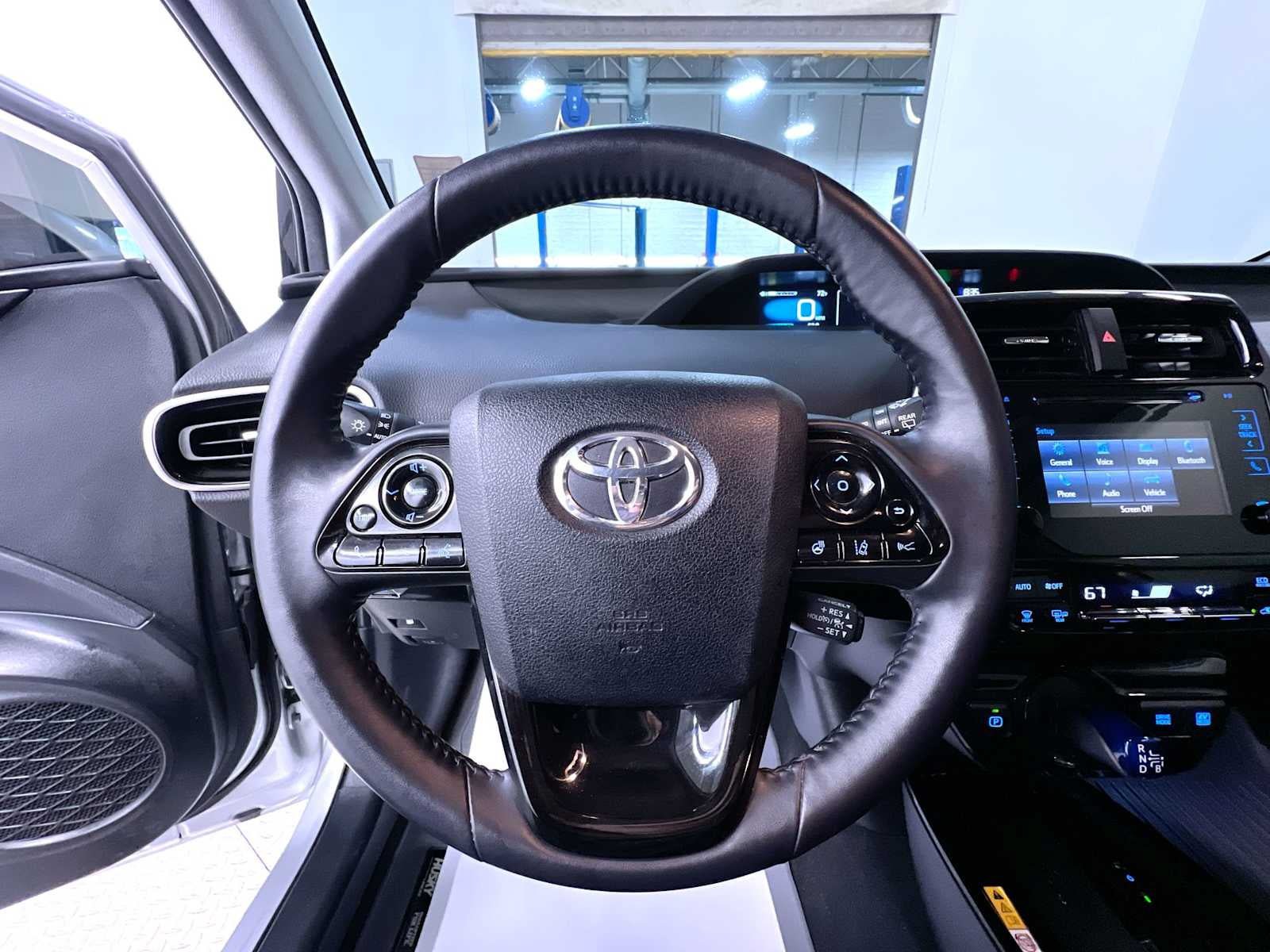 Used 2019 Toyota Prius XLE w/ Advanced Technology Package AWD/4WD image 15