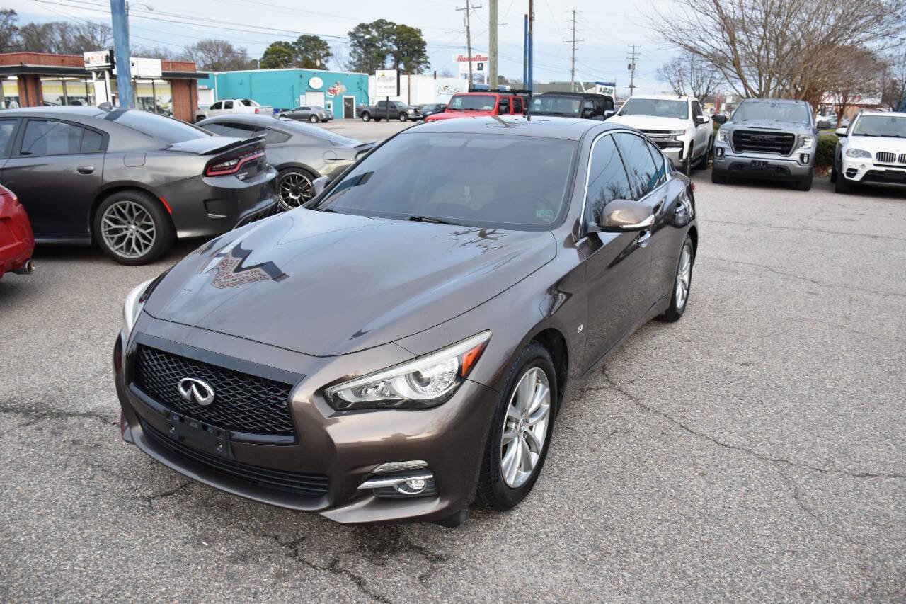 Used 2015 INFINITI Q50 Premium w/ Navigation Package AWD/4WD image 2