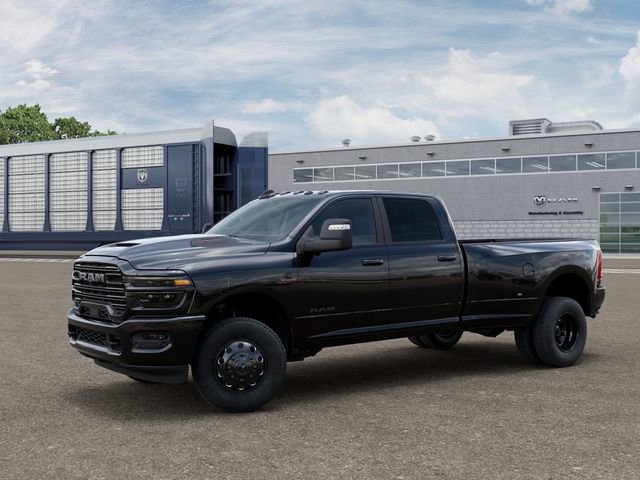 New 2026 RAM 3500 Laramie AWD/4WD image 3