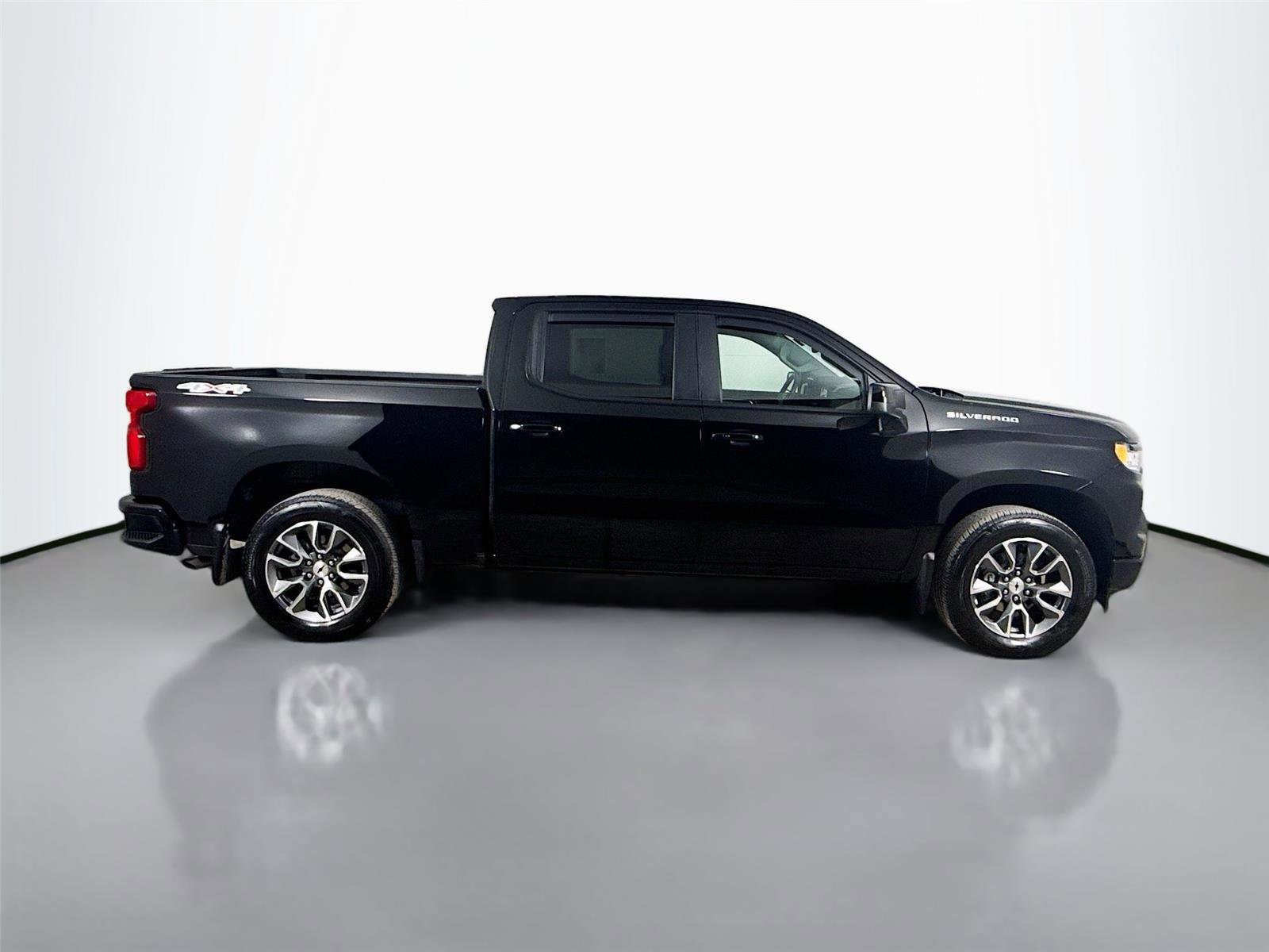 Used 2025 Chevrolet Silverado 1500 RST w/ Convenience Package II image 10