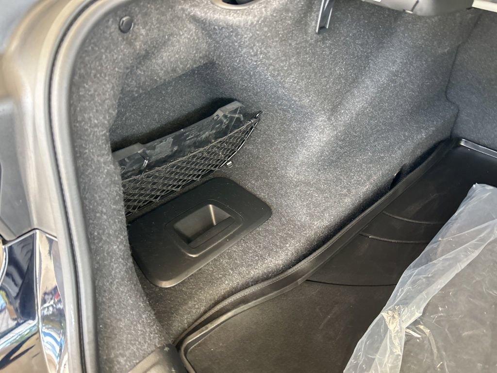 Used 2023 BMW 540i w/ M Sport Package image 31