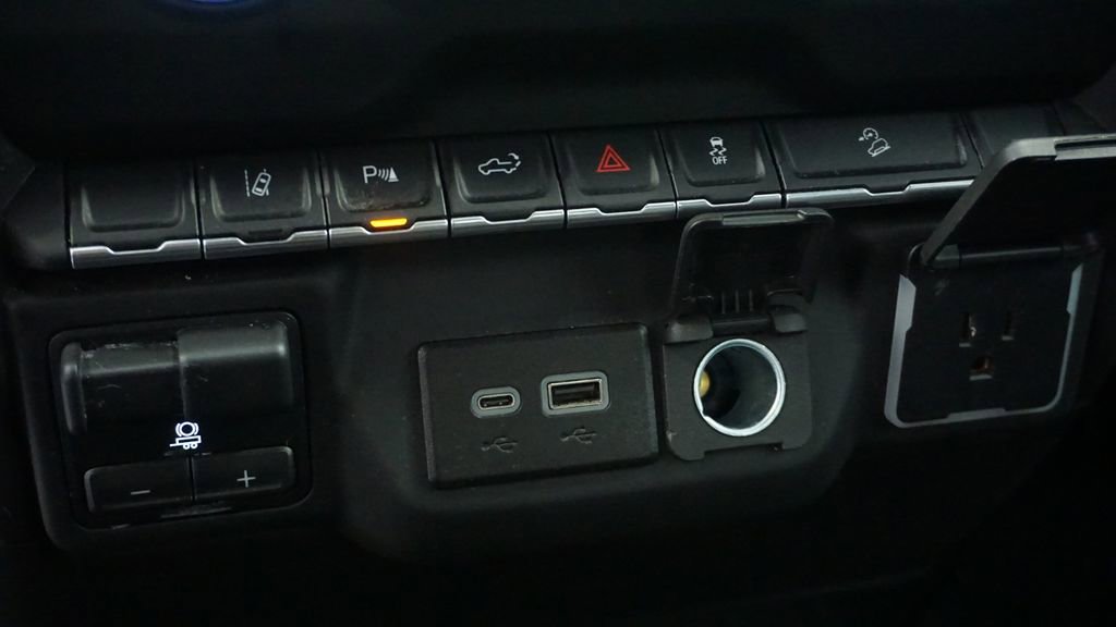 Used 2024 GMC Sierra 3500 Pro image 30