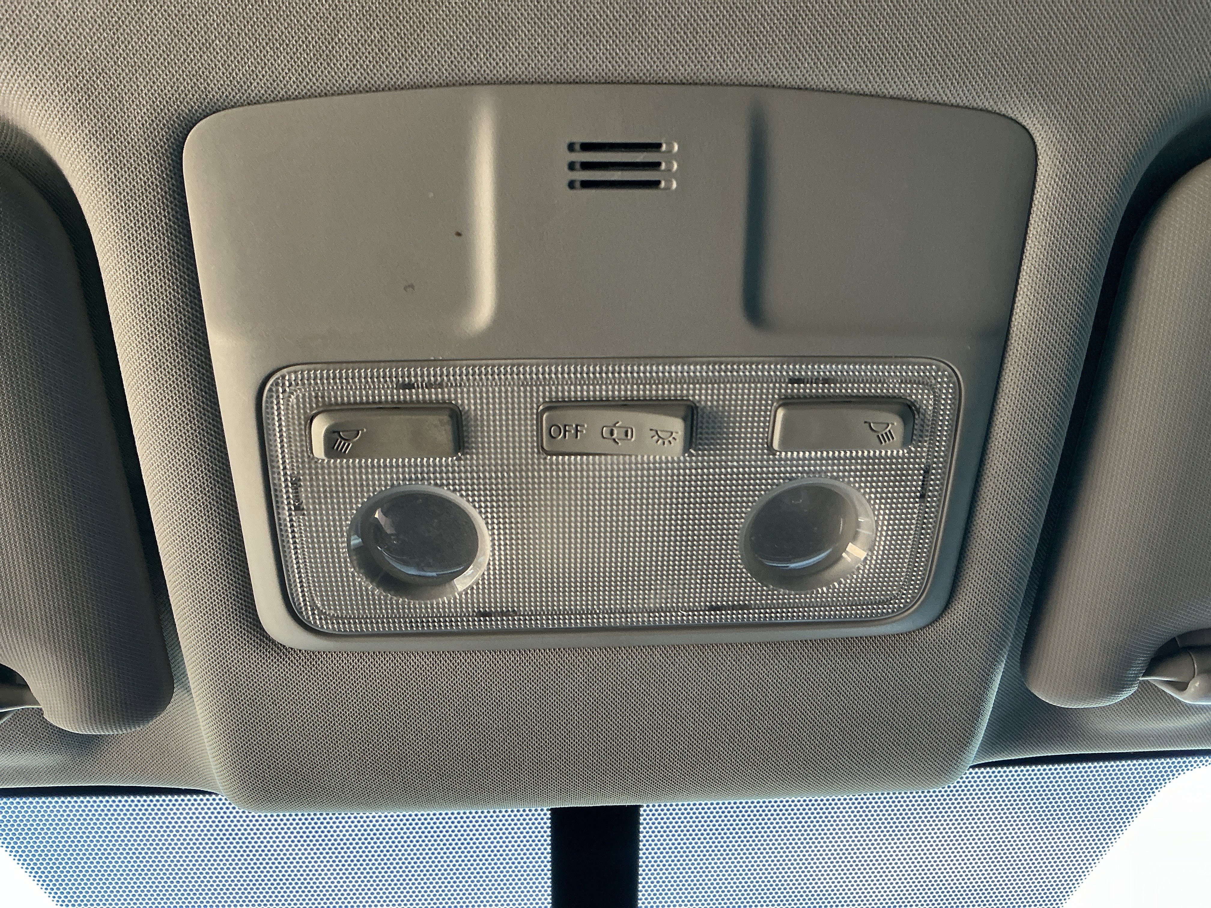 Used 2014 Toyota RAV4 LE image 17