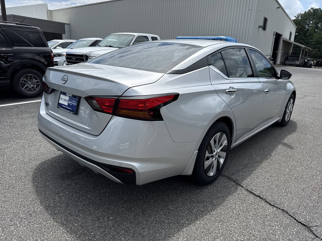Used 2024 Nissan Altima 2.5 S FWD image 7