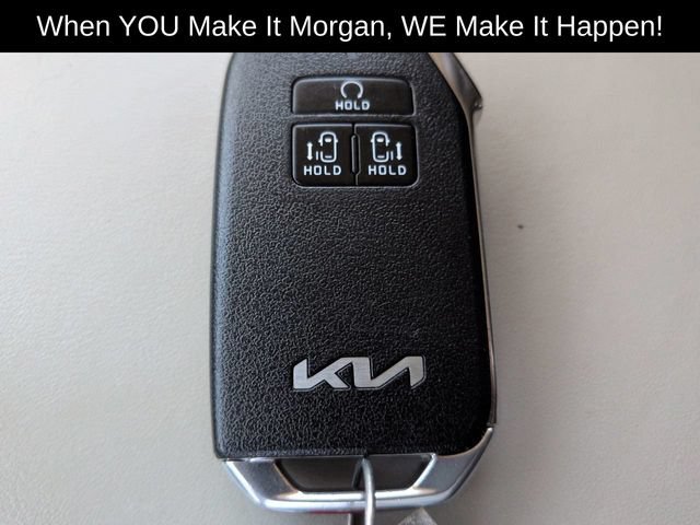 Used 2023 Kia Carnival LX FWD image 32