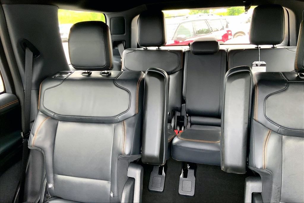 Used 2025 Ford Expedition Tremor AWD/4WD image 12