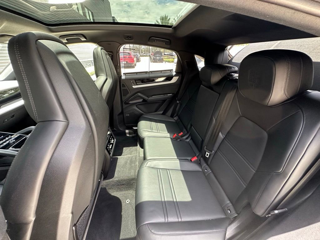 Certified 2026 Porsche Cayenne S AWD/4WD image 42