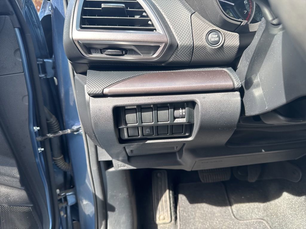 Used 2019 Subaru Forester Premium w/ All-Weather Package image 12