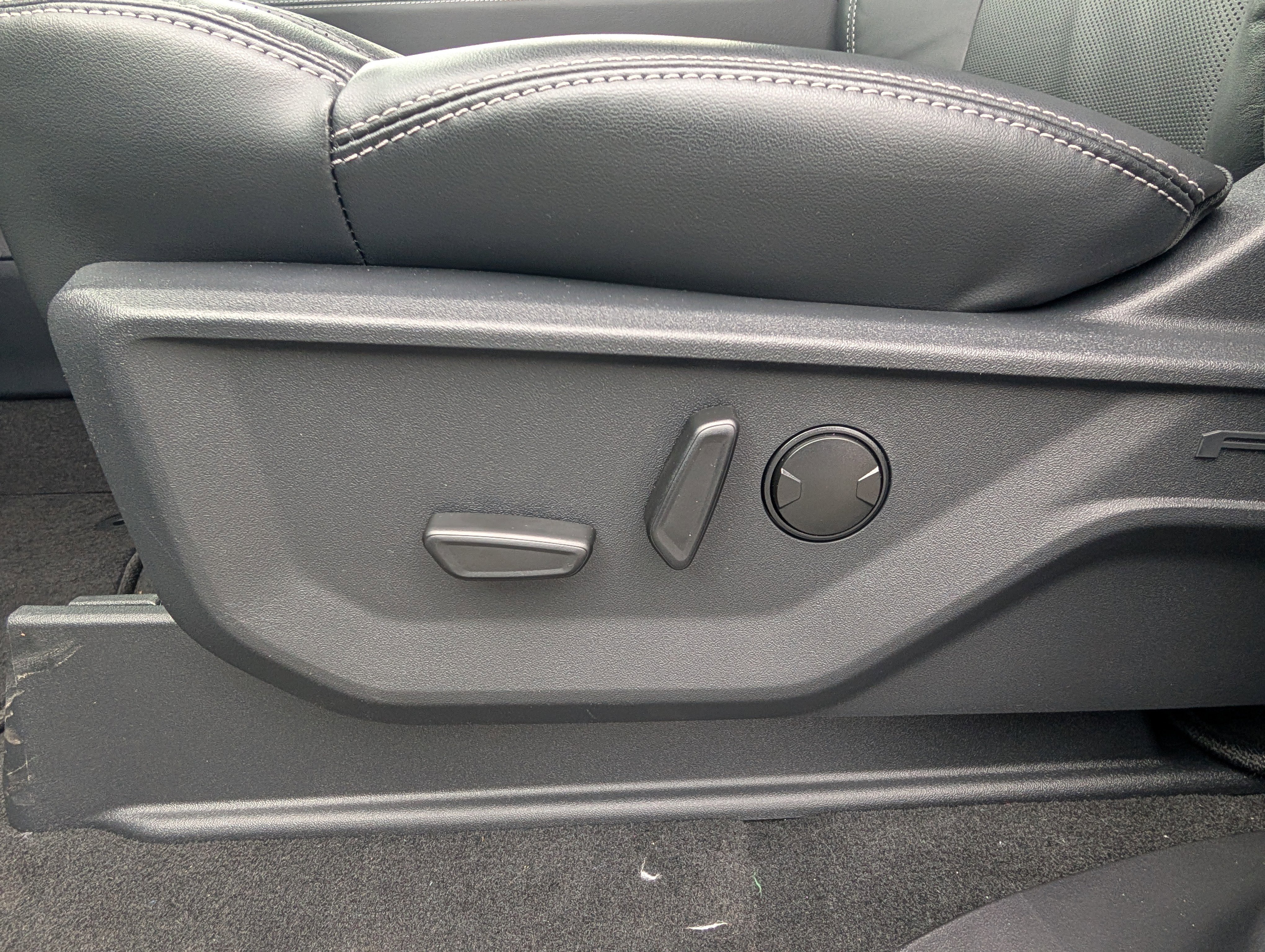 New 2026 Ford Expedition Platinum w/ Stealth Appearance Package image 19