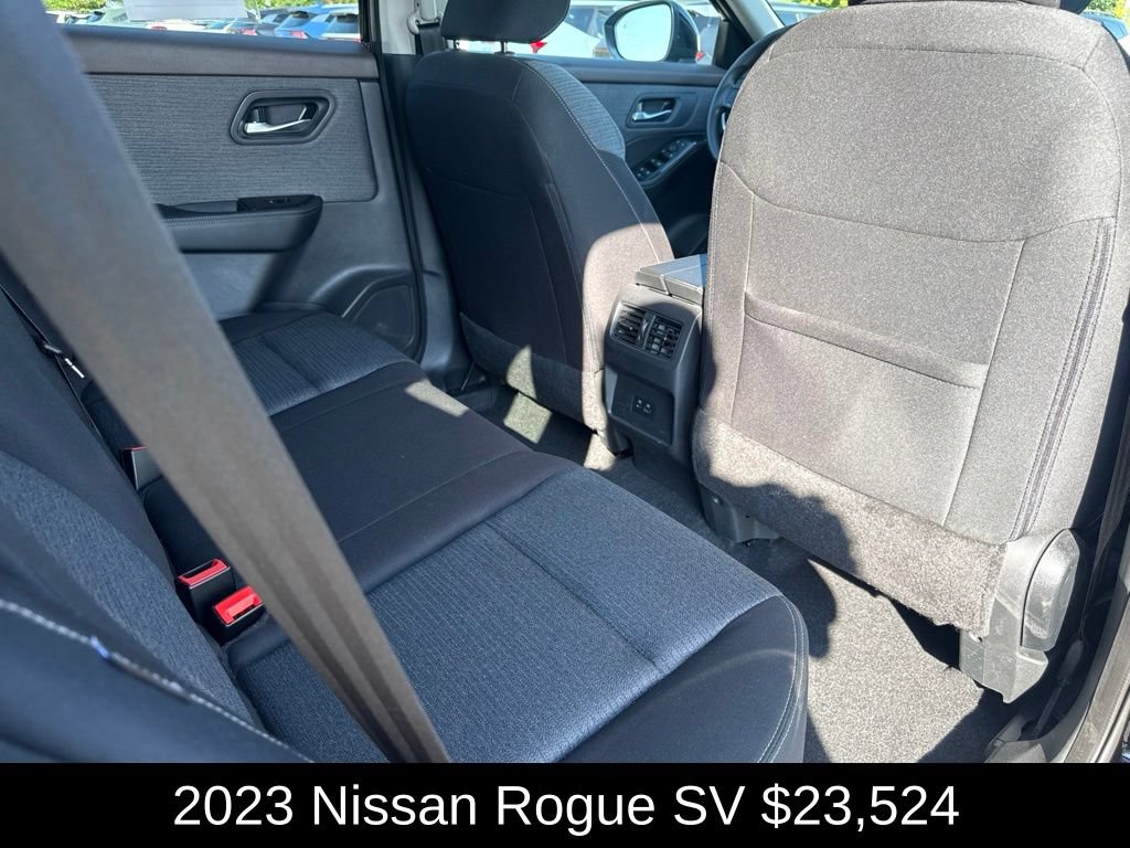 Used 2023 Nissan Rogue SV AWD/4WD image 19