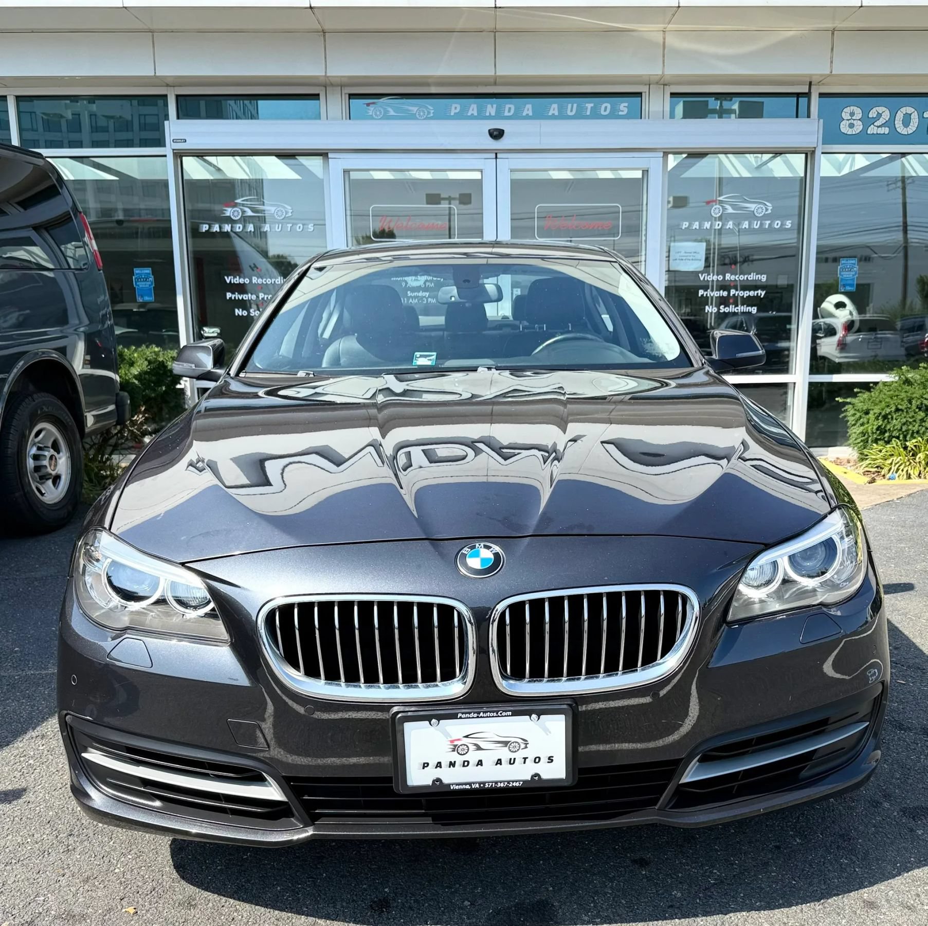 Used 2014 BMW 528i xDrive Sedan AWD/4WD image 2
