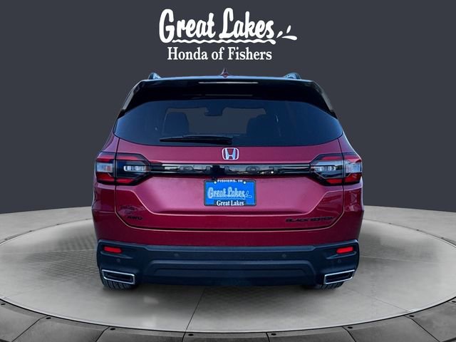 Used 2025 Honda Pilot Black Edition image 4
