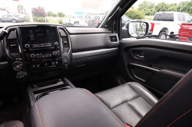 Used 2021 Nissan Titan PRO-4X w/ Pro-4x Convenience Package AWD/4WD image 27