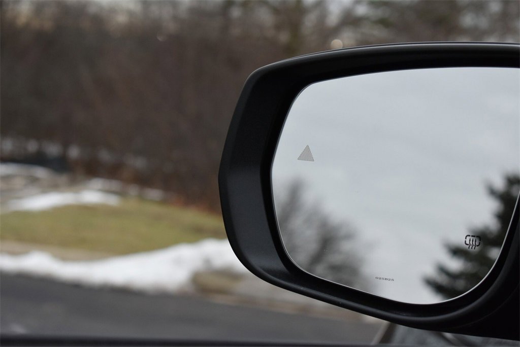 Used 2025 Jeep Grand Cherokee Laredo w/ Luxury Tech Group I image 30