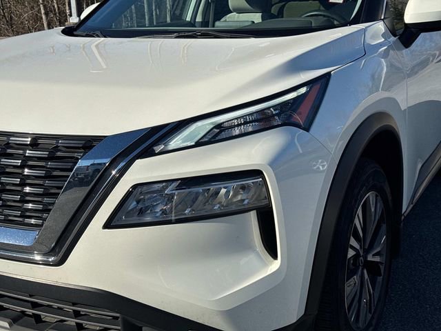 Used 2023 Nissan Rogue SV image 10