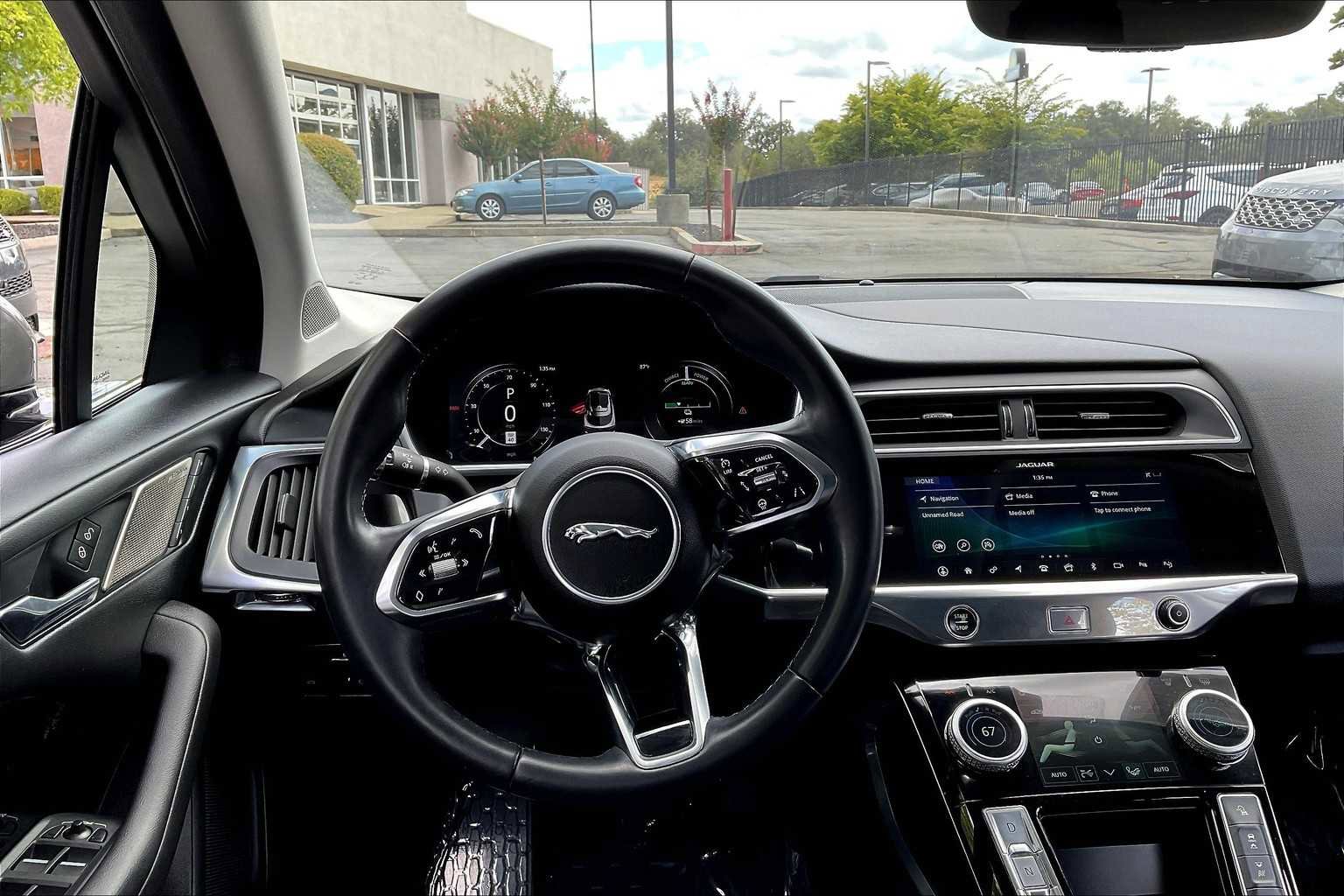 Used 2020 Jaguar I-PACE SE image 8
